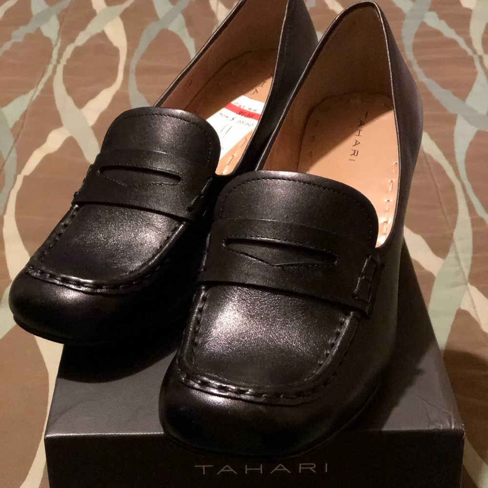 Women’s black heels